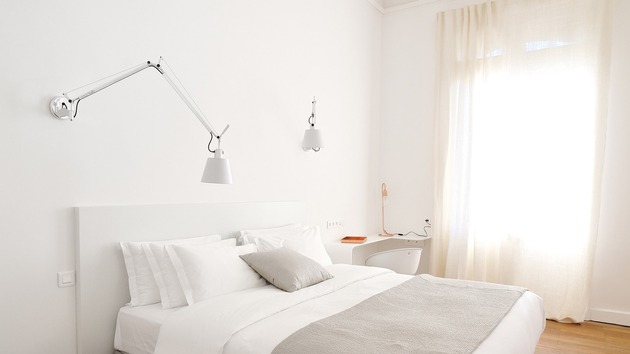 Artemide stolní lampa Tolomeo Basculante 7,5 W E27 Design Collection bez základny