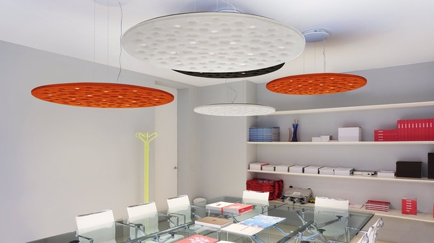 Artemide závěsné svítidlo Silent Field 2.0 75 W 3000K stmívatelné APP oranžové