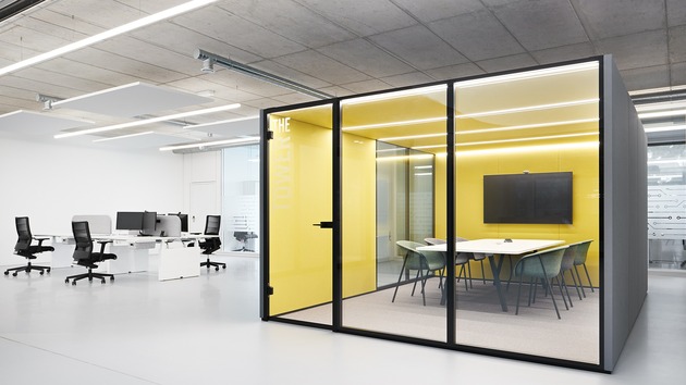 Artemide závěsné svítidlo Alphabet of Light Linear 240 52 W 220-240 V 3000K stmívatelné APP
