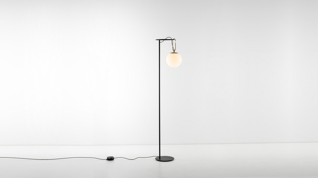 Artemide stojací lampa nh 22 Design Collection E27 max 15 W