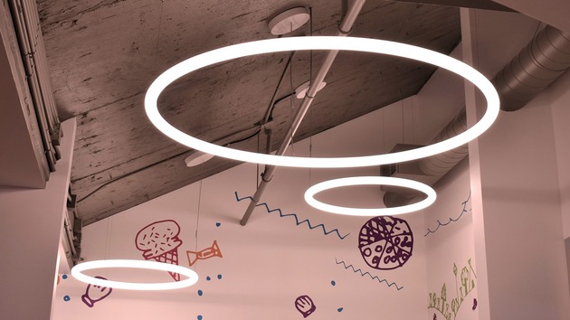 Artemide stropní/nástěnné svítidlo Alphabet of Light Circular 90 44 W 220-240 V 3000K stmívatelné APP