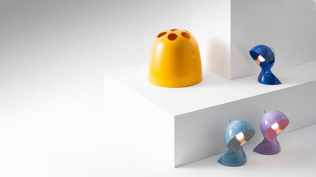 Artemide stolní lampa Dalù Black E14 max 6 W Design Collection