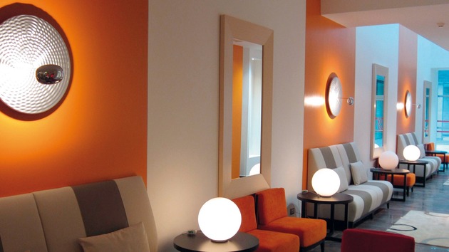 Artemide nástěnné/stropní svítidlo Droplet Mini LED 29 W 220-240 V 2700K stmívatelné