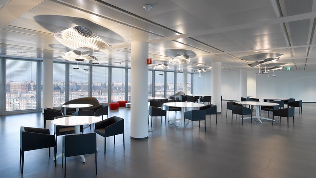 Artemide závěsné svítidlo Cosmic Angel 22 W 220-240 V R7s