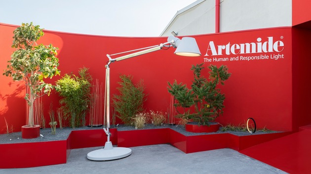 Artemide venkovní LED stojací lampa Tolomeo XXL 55 W 220-240 V 3000K
