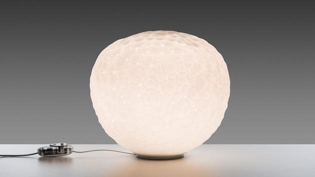 Artemide stolní lampa Meteorite 15 Design Collection E14 5W