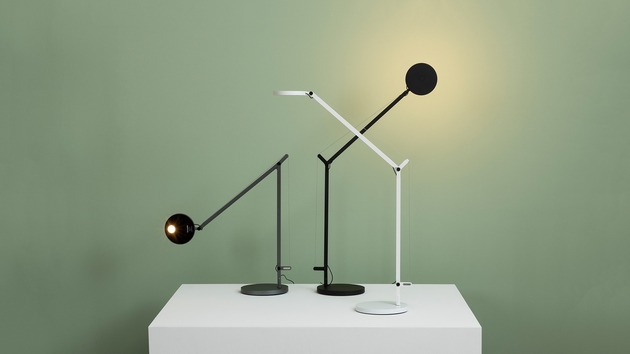 Artemide stolní/nástěnná/stojací LED lampa Demetra 8 W 3000K s pohybovým čidlem, stmívatelná, bílá bez podstavce