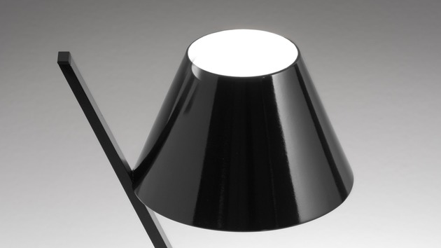 Artemide stolní lampa La Petite Design Collection E14 černá