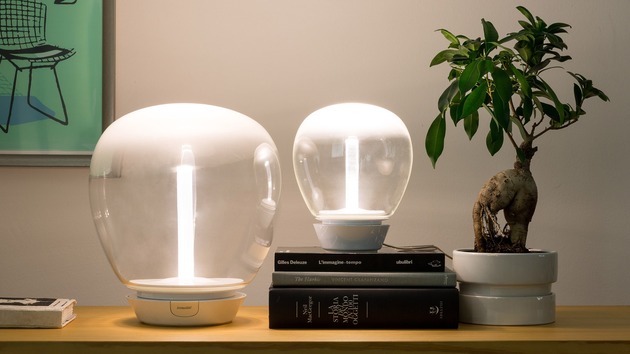 Artemide stolní LED lampa Empatia 36 26 W 3000K stmívatelná