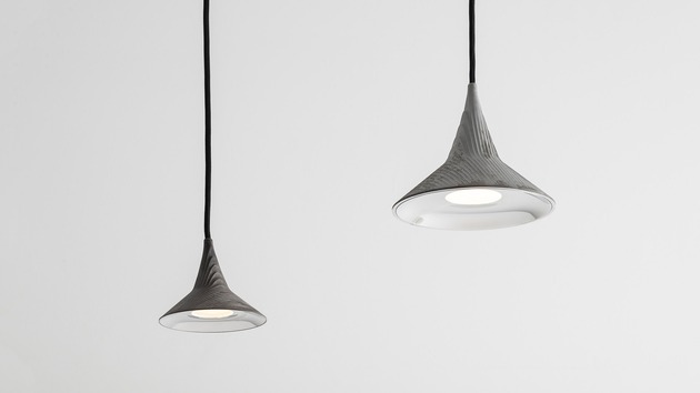 Artemide stolní lampa Unterlinden Design Collection 9 W 2700K mosaz stmívatelná