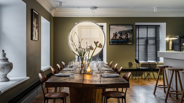 Artemide závěsné svítidlo Discovery Vertical 70 40 W 3000K stmívatelné APP