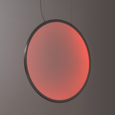 Artemide závěsné svítidlo Discovery Vertical 140 RGBW 79 W stmívatelné App