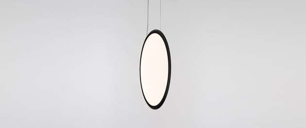 Artemide závěsné svítidlo Discovery Vertical 140 RGBW 79 W stmívatelné aplikací