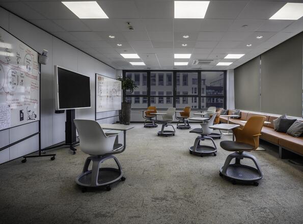 LEDVANCE BIOLUX HCL DL DN150 S 20W TW ZB 4058075724600