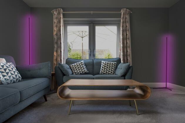 LEDVANCE SMART+ Wifi Floor Corner černá stojací lampa 1400mm RGB + TW 4058075765078