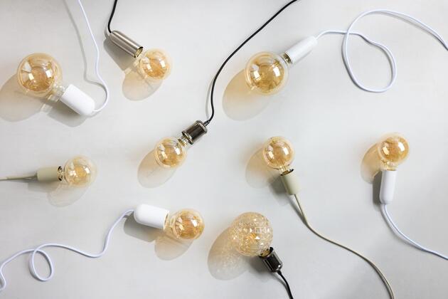 LEDVANCE závěsné svítidlo Vintage 1906 PenduLum Needle béžové 4058075833173