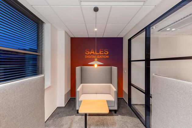 LEDVANCE závěsné svítidlo Concrete Wood 320 mm E27 tmavá šedá 4058075838321