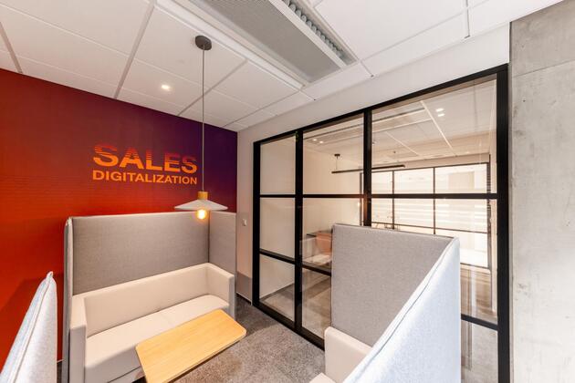 LEDVANCE závěsné svítidlo Concrete Wood 320 mm E27 tmavá šedá 4058075838321