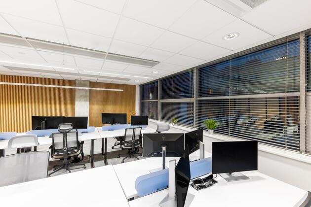 LEDVANCE stropní pohybové do podhledu čidlo DALI-2, infračervené, 10-22,5 V, detekce 8 m, úhel 360°