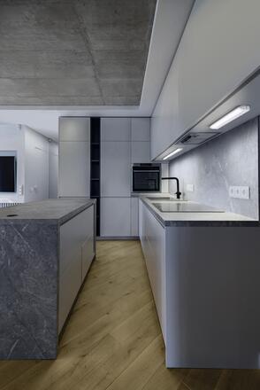 LEDVANCE LED kuchyňské svítidlo Linear Turn Connect 35cm CCT DIM bílé 4058075842380