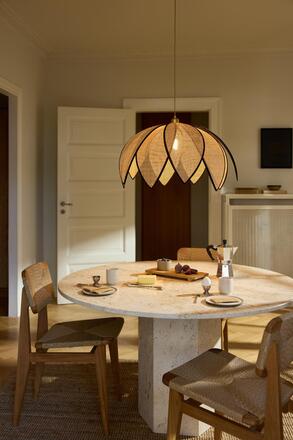 LEDVANCE závěsné svítidlo Decor Rattan Lotus Pendant 670 E27 220-240 V