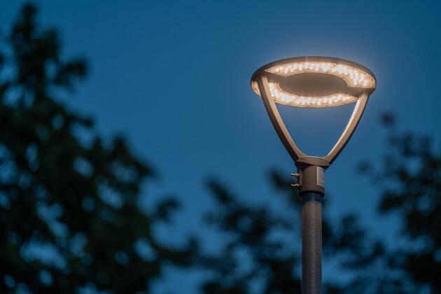 LEDVANCE LED svítidlo veřejného osvětlení URB LTRN V 29W SYM PS 830-840 IP66 BK 4099854246845