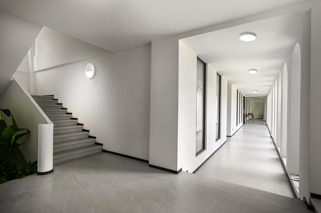 LEDVANCE BLKH RD 300 P 17W ML 83040 WT 4099854286148