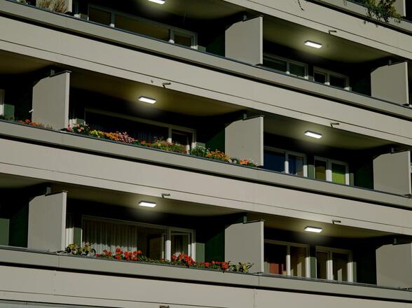 LEDVANCE BLKH COMP RC SN V 9W ML 83040 WT 4099854290602