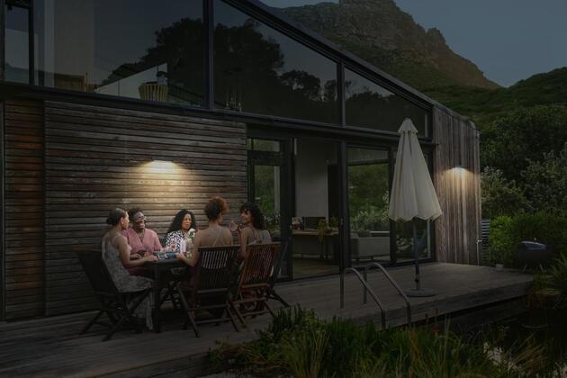 LEDVANCE venkovní solární nástěnné svítidlo ENDURA Style Shore 12,4 W 3000 K senzor stmívatelné IP54