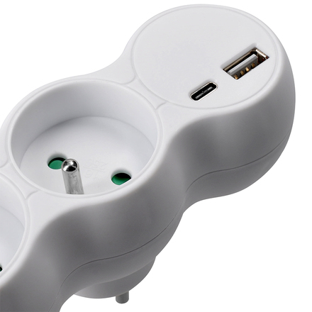 Solight rozbočka s USB A+C nabíječkou, 2 x 10A, bílá P100USBC