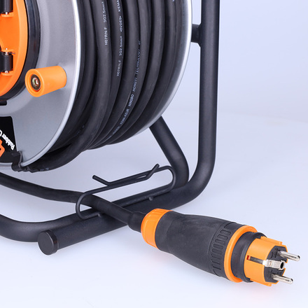 Solight prodlužovací přívod - na kovovém bubnu, 4 zásuvky, 40m kabel guma-neopren, 3x 2,5mm2, IP44 PB43