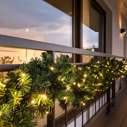 Solight LED vánoční girlanda s jehličím, 7m, 112x LED, časovač, 230V, IP44 1V299