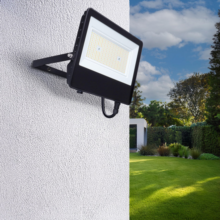 Solight LED reflektor TOP, 150W, max. 21000lm, 3CCT, volitený výkon 100/75/47%, IP65, rychlokonektor WM-150W-T