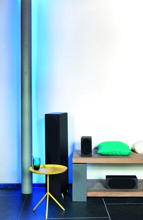 Philips 70102/31/P6 Lightstrip LED pásek 5m 1x17W 450lm RGB krokové stmívání + ovladač IP20, transparentní