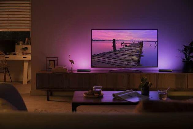 Hue LED White and Color Ambiance Stolní svítidlo Philips Play základní set 78201/30/P7 černý 2200K-6500K RGB