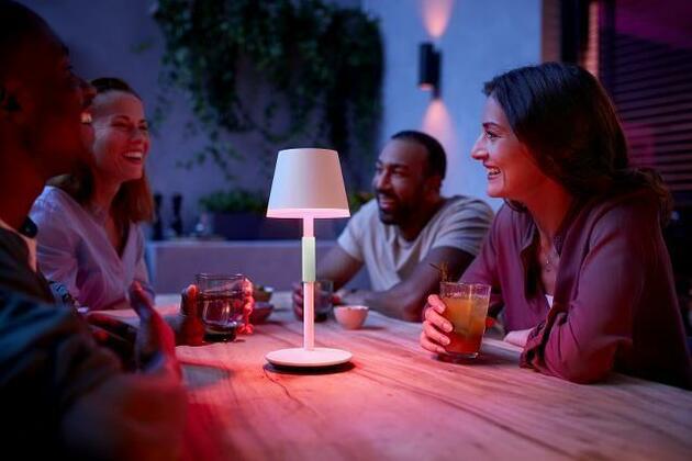 Philips HUE WACA Go venkovní stolní dotyková LED lampička 6,2W 530lm 2000-6500K RGB IP54, bílá