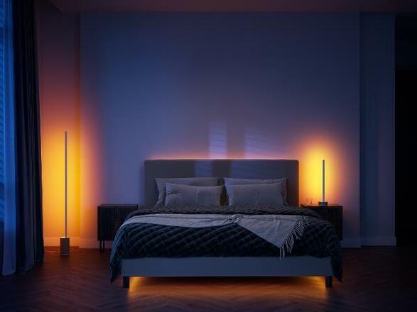 Philips HUE WACA Gradient Signe stolní LED lampa 11,8W 1040lm 2000-6500K RGB IP20, dub