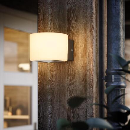 Philips Otis UltraEfficient venkovní nástěnné LED svítidlo 4,3W 800lm 2700K IP44, nerezové