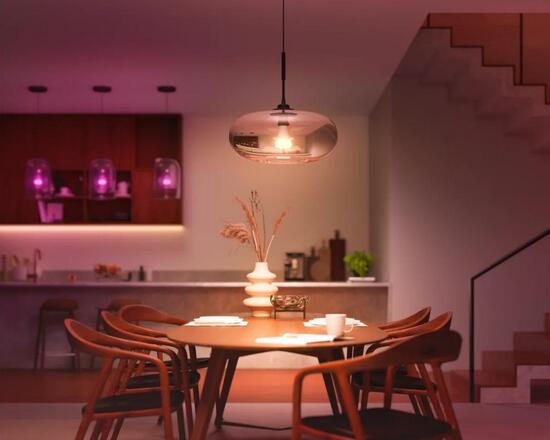 Philips Hue WCA 810 smart žárovka A60 E27, 6W, 810lm (2ks), 1000-20000K RGB
