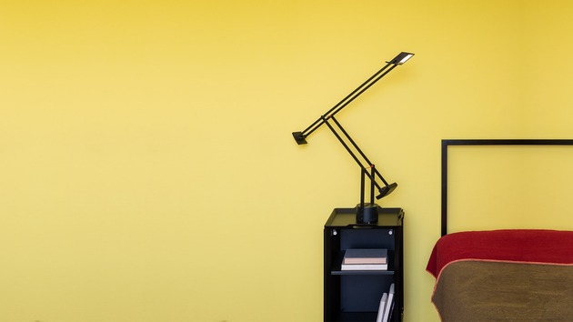 Artemide stolní lampa Tizio 35 GY6.35 max 2,5 W 220-240 V