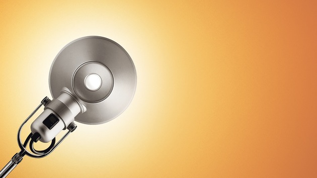 Artemide stolní/nástěnná LED lampa Tolomeo Mini 8 W 2700K stmívatelná hliník bez podstavce