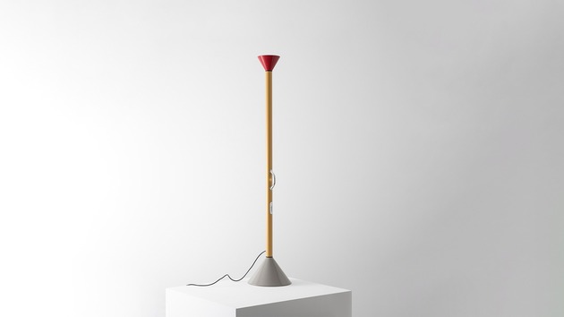 Artemide stojací LED lampa Callimaco 43 W 2700K stmívatelná