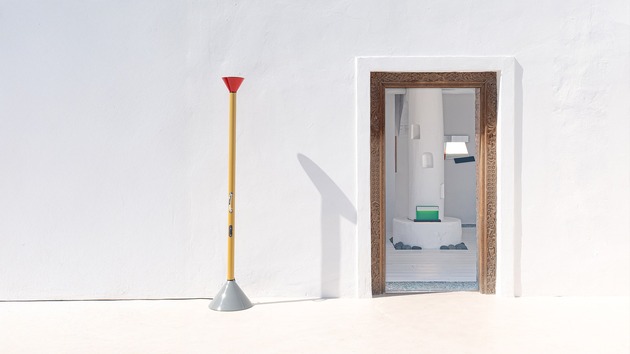 Artemide stojací LED lampa Callimaco 43 W 2700K stmívatelná