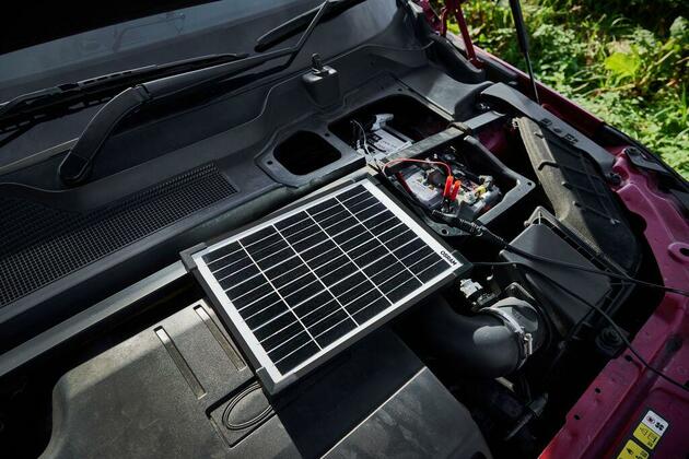 OSRAM BATTERYcharge SOLAR 10W solární udržovač autobaterií až do 0,56A (18V) 1ks OSP1000