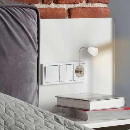 BRILONER Flexibilní svítidlo do zásuvky 23,5 cm E14 25W matný nikl BRI 2491012P