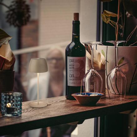 BRILONER LED nabíjecí stolní lampička Serina Mini, bezdrátová, 20cm, IP44, 2,5W, stmívatelné, dotykový vypínač, béžová 7503011