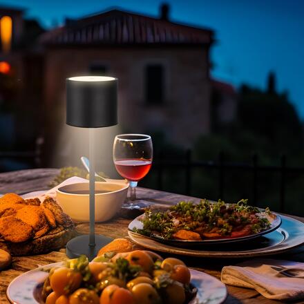 BRILONER Sigo LED stolní lampička bezdrátová IP44, stmívatelné, s nabíjecí základnou, černá 7521015