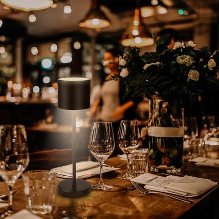 BRILONER Sigo LED stolní lampička bezdrátová IP44, stmívatelné, s nabíjecí základnou, černá 7521015