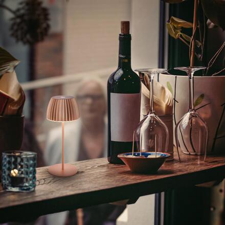 BRILONER Nabíjecí stolní lampa Riffle Mini - 20 cm, 1,5W, 150lm, bezdrátová, LED, stmívatelné, dotykový vypínač, měď 7552013