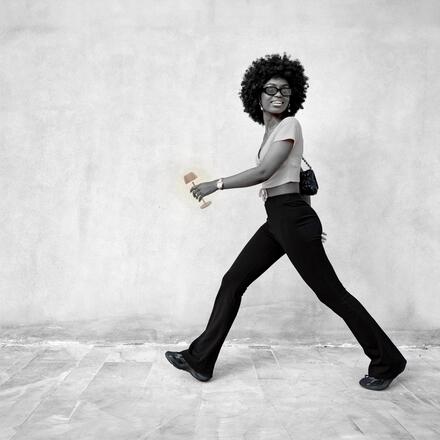 BRILONER Riffle Nano stolní lampička - 1,5W, 130lm, nabíjecí, LED, stmívatelné, dotykový vypínač, German design Award Winner 2025, béžová 7581011